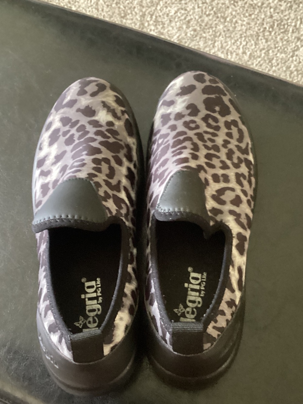 Alegria Leopard-Print Slip-On Shoes in Gray and Black